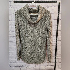 RD Style black and white heathered cowl neck sweater Size Medium